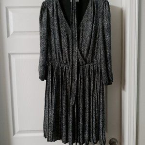 Sexy tiny pleated dress!
